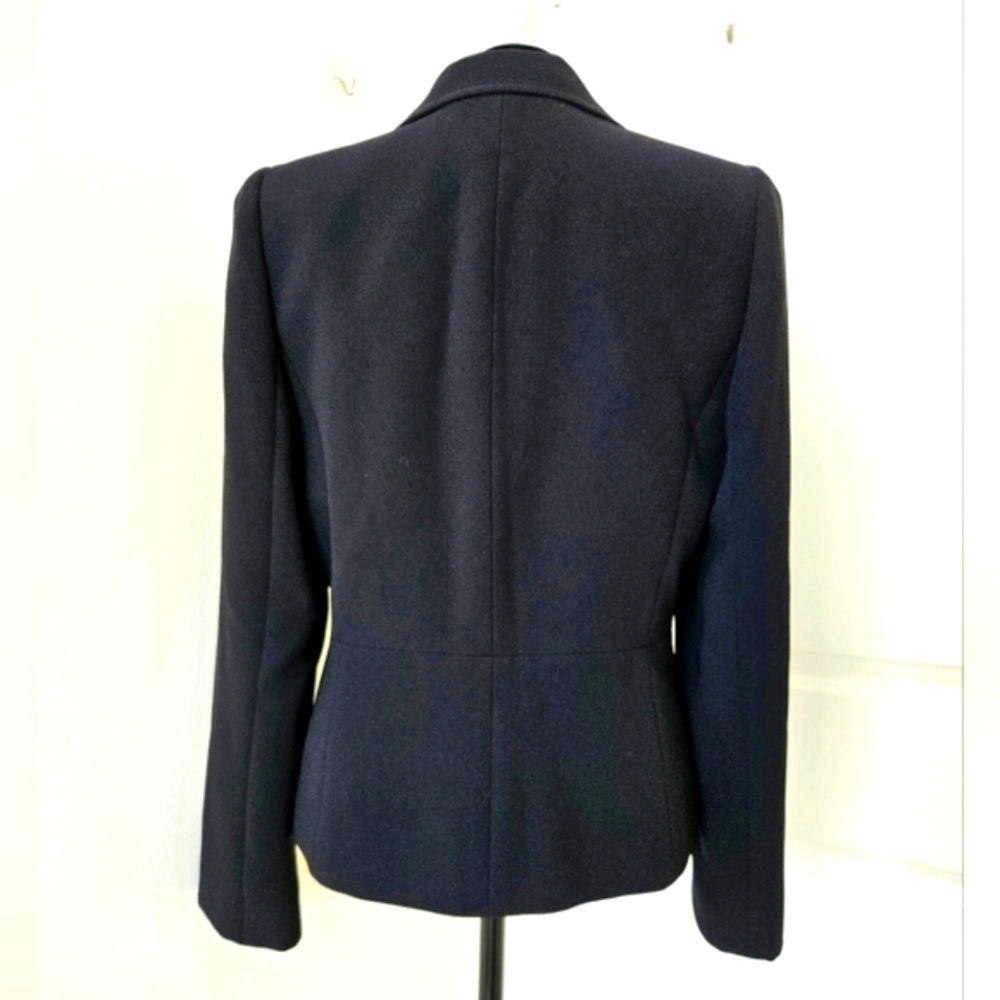 Tahari Blazer - Picture 3 of 7